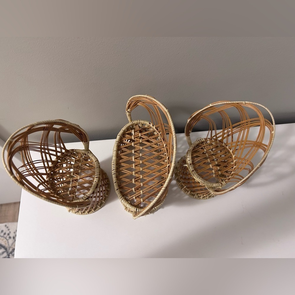 Vintage mini Wicker barbie doll furniture Chairs fan back peacock chairs settee - Picture 6 of 16